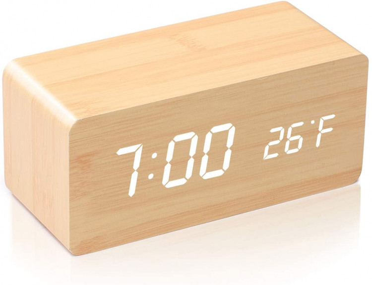 Часы-будильник с беспроводной зарядкой Qwerty Alarm Clock With Wireless Charging