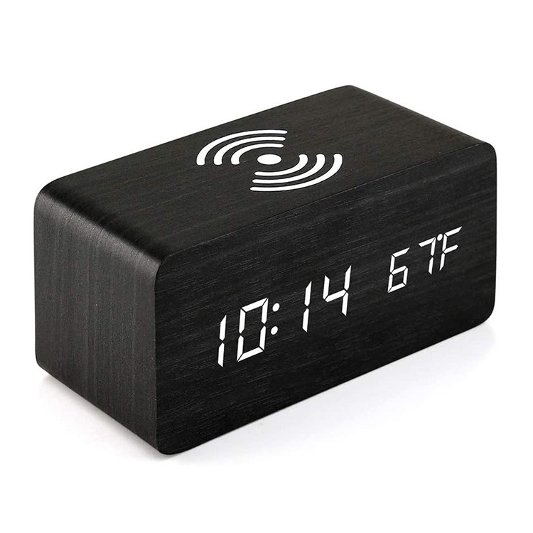 Часы-будильник с беспроводной зарядкой Qwerty Alarm Clock With Wireless Charging